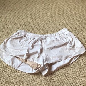 Lululemon Hotty Toddy Short 2.5 Inseam